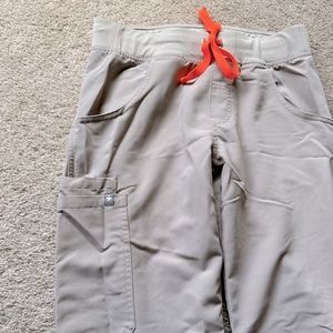 FIGS boulder kade cargo scrub pants xs